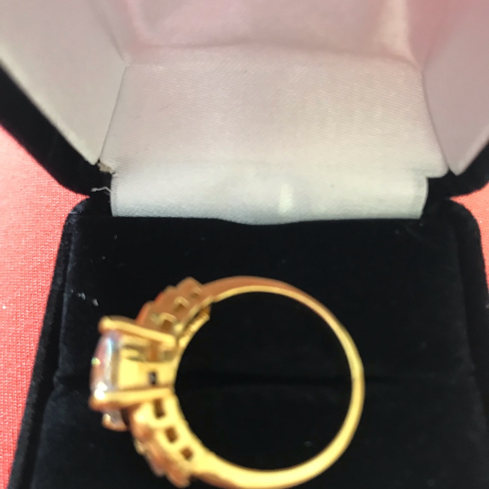 Beautiful Silver Ring - image 8